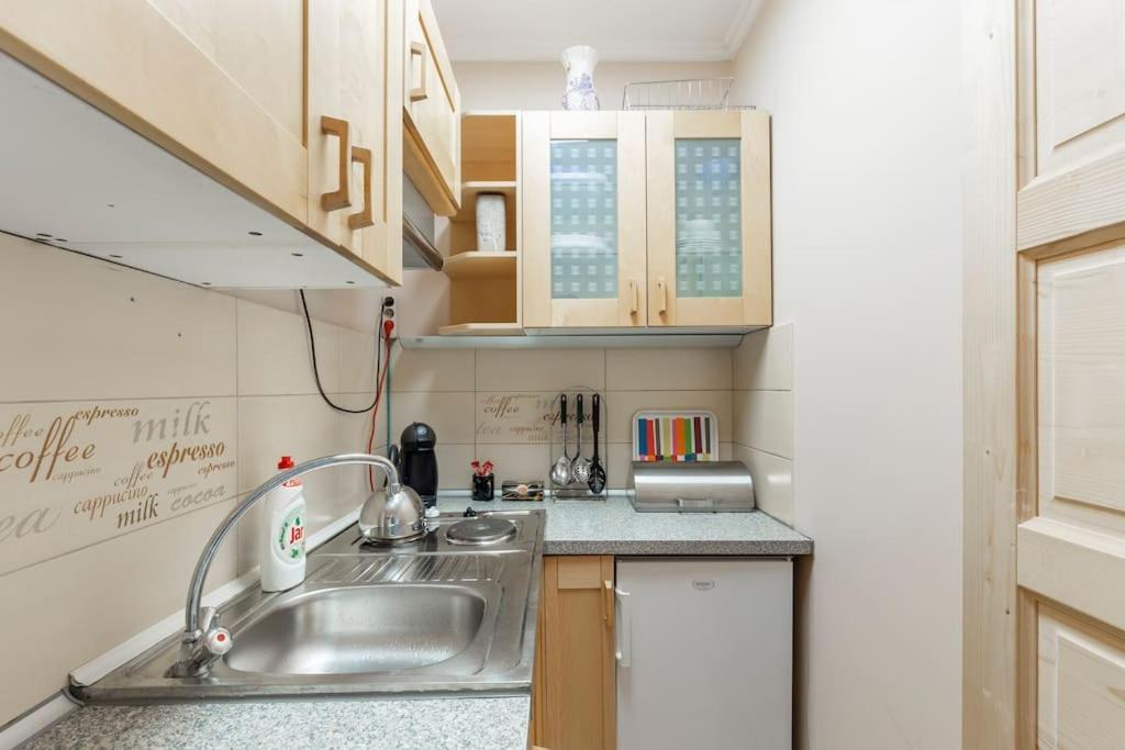 Lovely 1 Bedroom Flat - Gazdagret Budapest Exterior foto