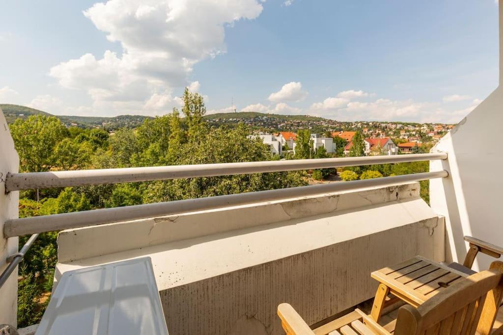 Lovely 1 Bedroom Flat - Gazdagret Budapest Exterior foto